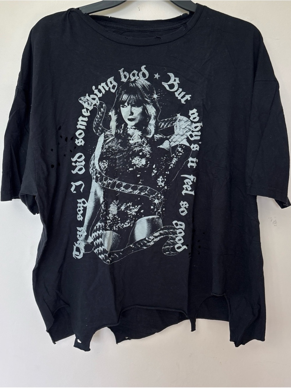 Taylor Swift They Say I Did Something Bad Distressed T-shirt 2 Xl - Picture 2 of 7